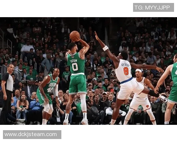 猛龙与凯尔特人激战正酣比赛结果揭晓引发球迷热议